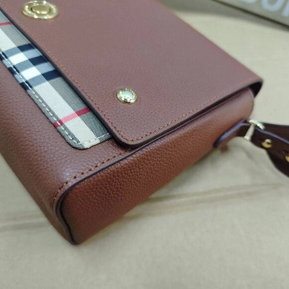 Burberry Leather and Vintage Check Note Bag - Picture 4 of 11